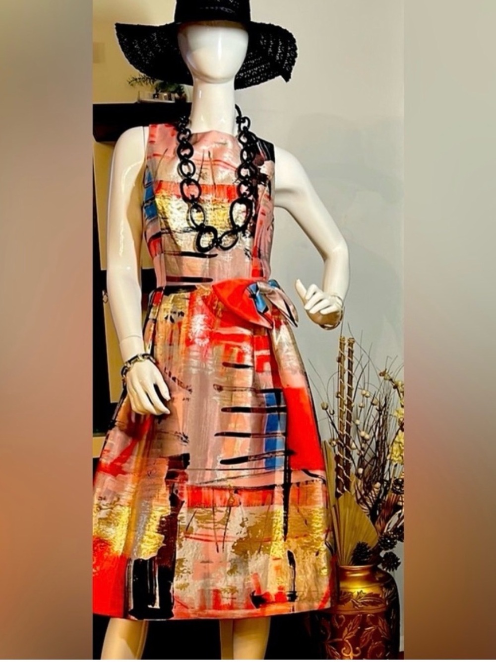 Elegant Multicolor Dress with Red Accents - Picture 11 of 11